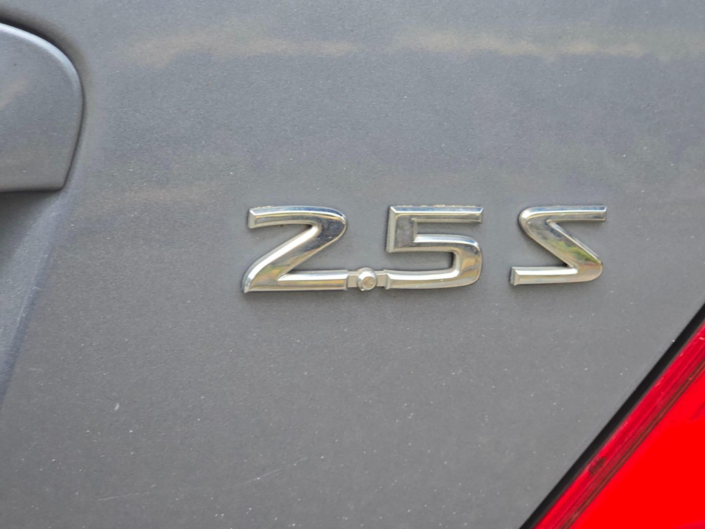 Thumbnail: 2011 Nissan Altima - 7