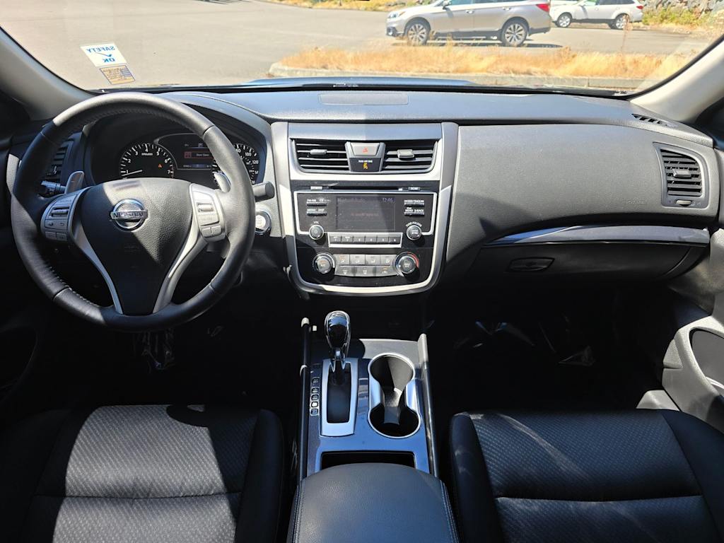 Thumbnail: 2018 Nissan Altima - 10