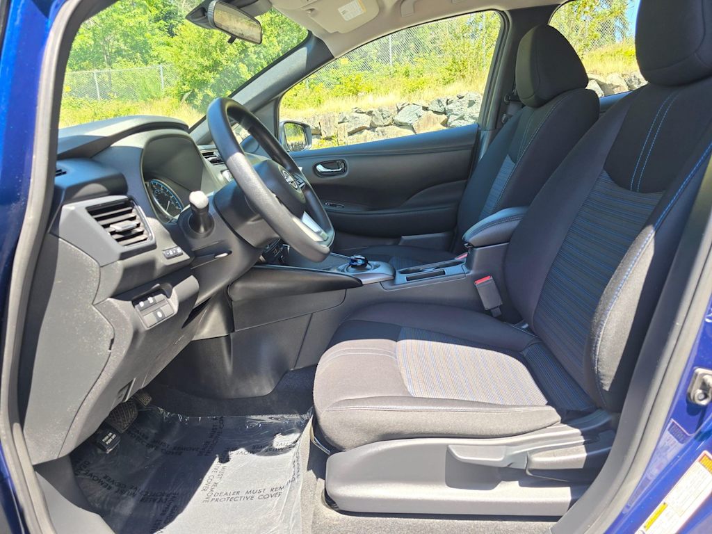 Thumbnail: 2023 Nissan Leaf - 23