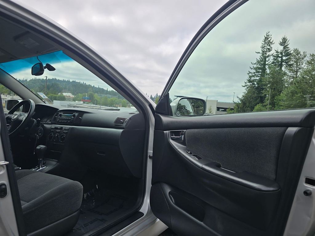 Thumbnail: 2005 Toyota Corolla - 27