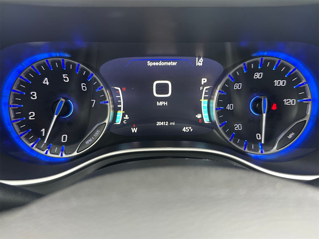 Thumbnail: 2023 Chrysler Pacifica - 15