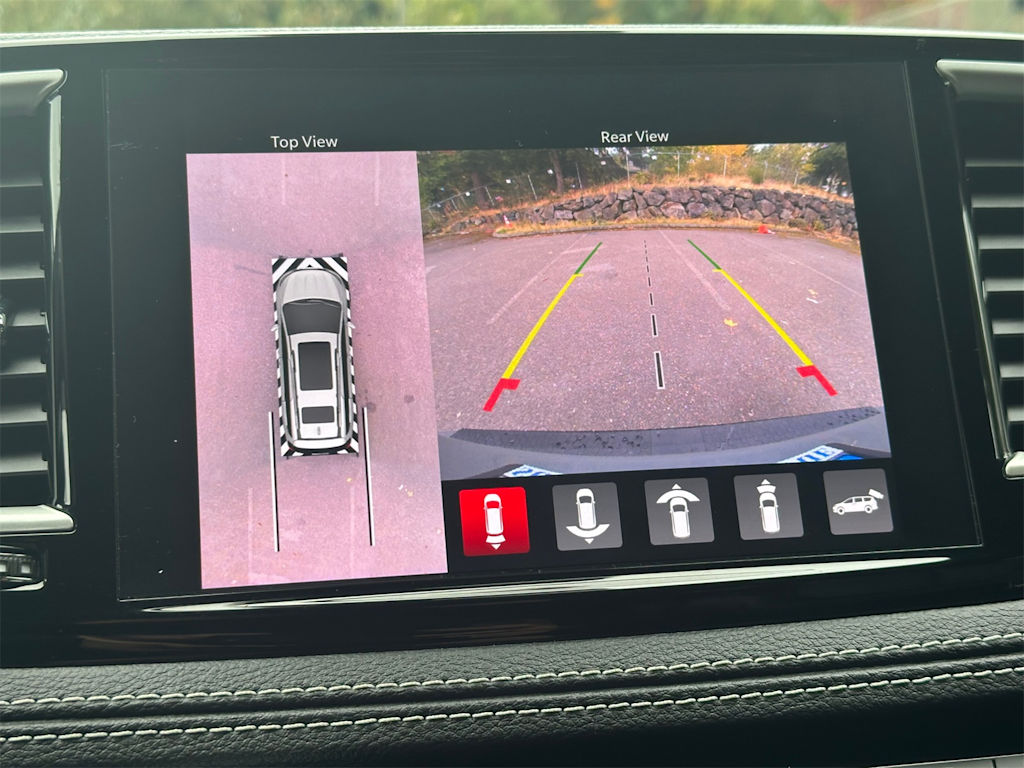 Thumbnail: 2023 Chrysler Pacifica - 14