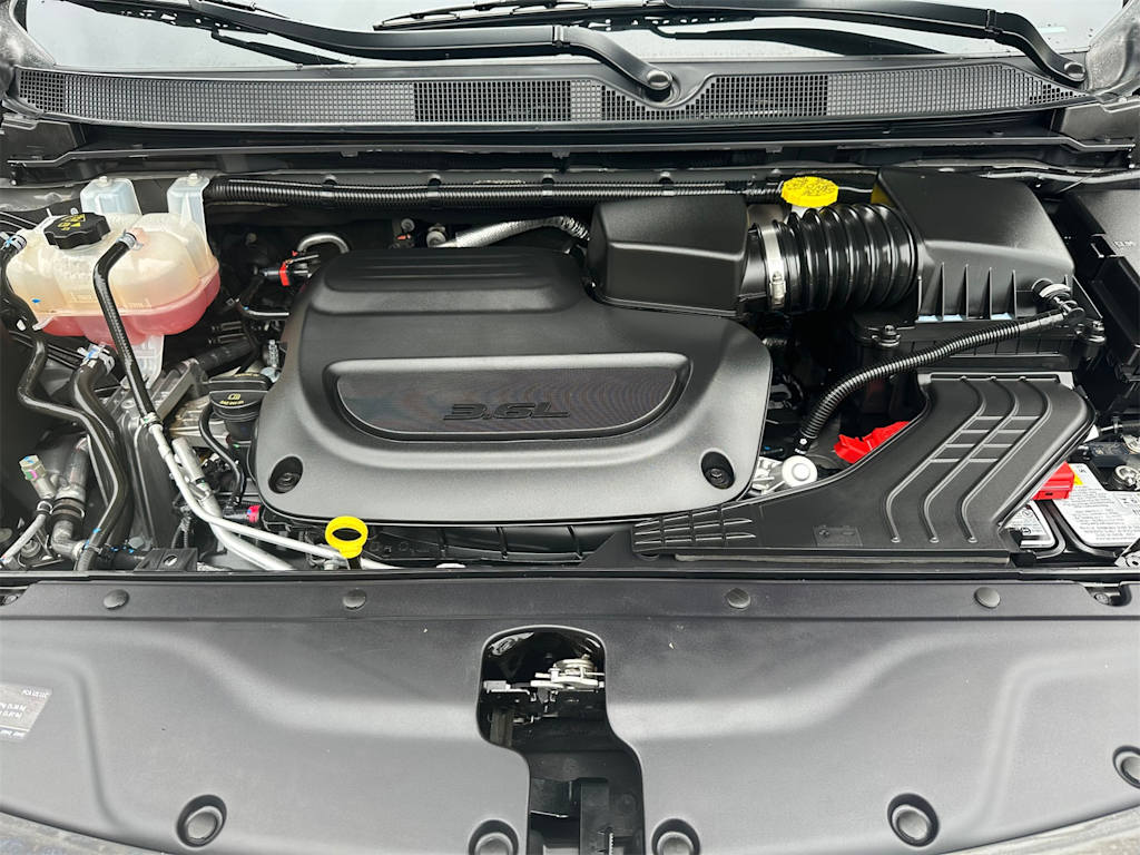 Thumbnail: 2023 Chrysler Pacifica - 9