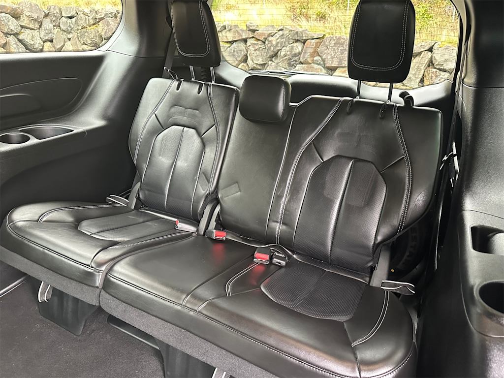 Thumbnail: 2023 Chrysler Pacifica - 13