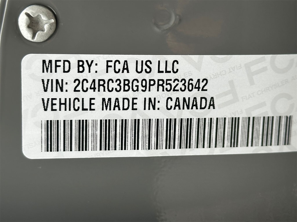 Thumbnail: 2023 Chrysler Pacifica - 17