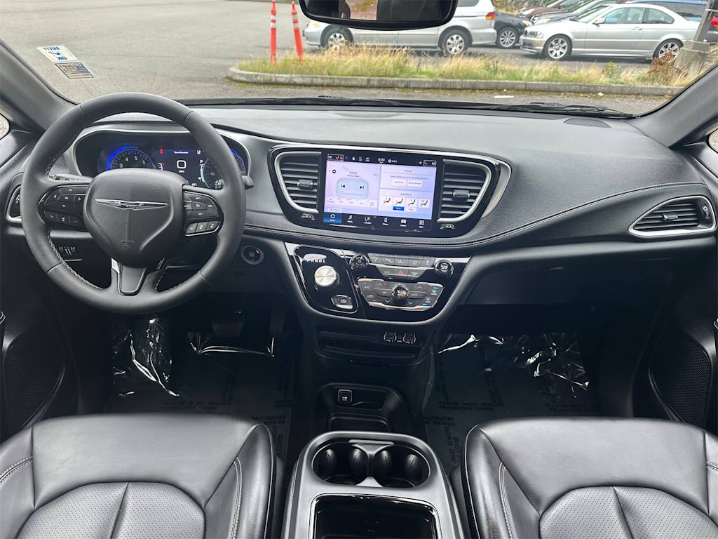 Thumbnail: 2023 Chrysler Pacifica - 2