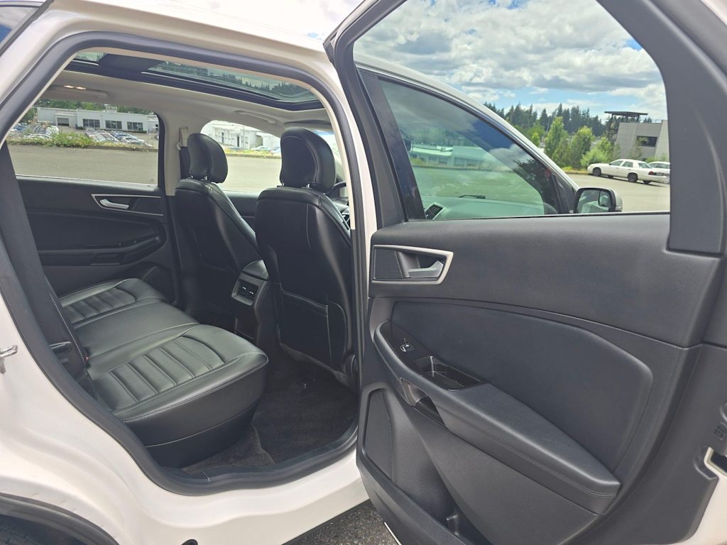 Thumbnail: 2018 Ford Edge - 30