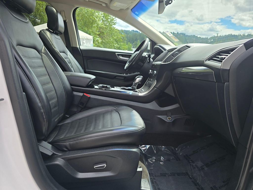 Thumbnail: 2018 Ford Edge - 11