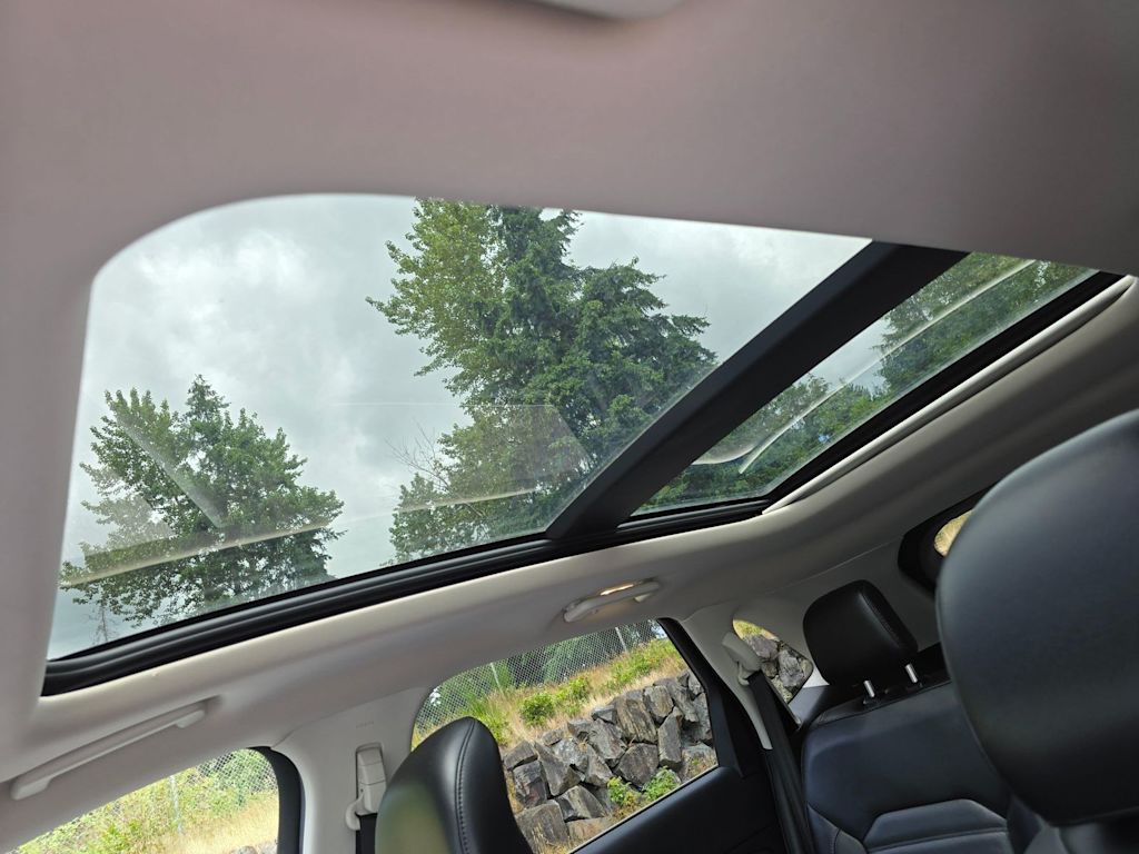 Thumbnail: 2018 Ford Edge - 26
