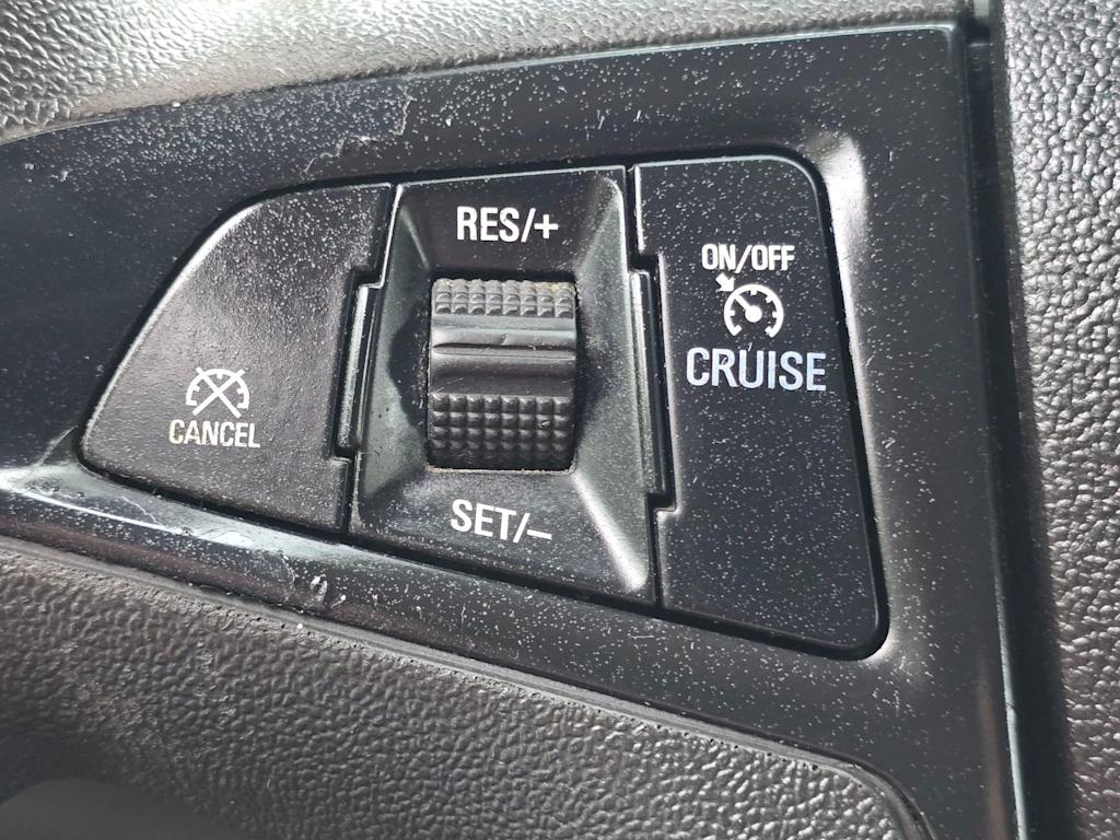 Thumbnail: 2013 Chevrolet Equinox - 22