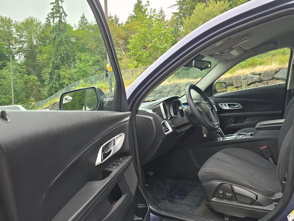 Thumbnail: 2013 Chevrolet Equinox - 24
