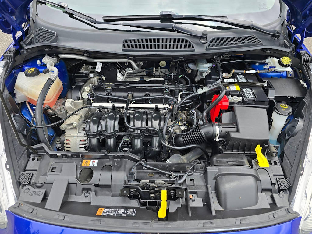 Thumbnail: 2015 Ford Fiesta - 8