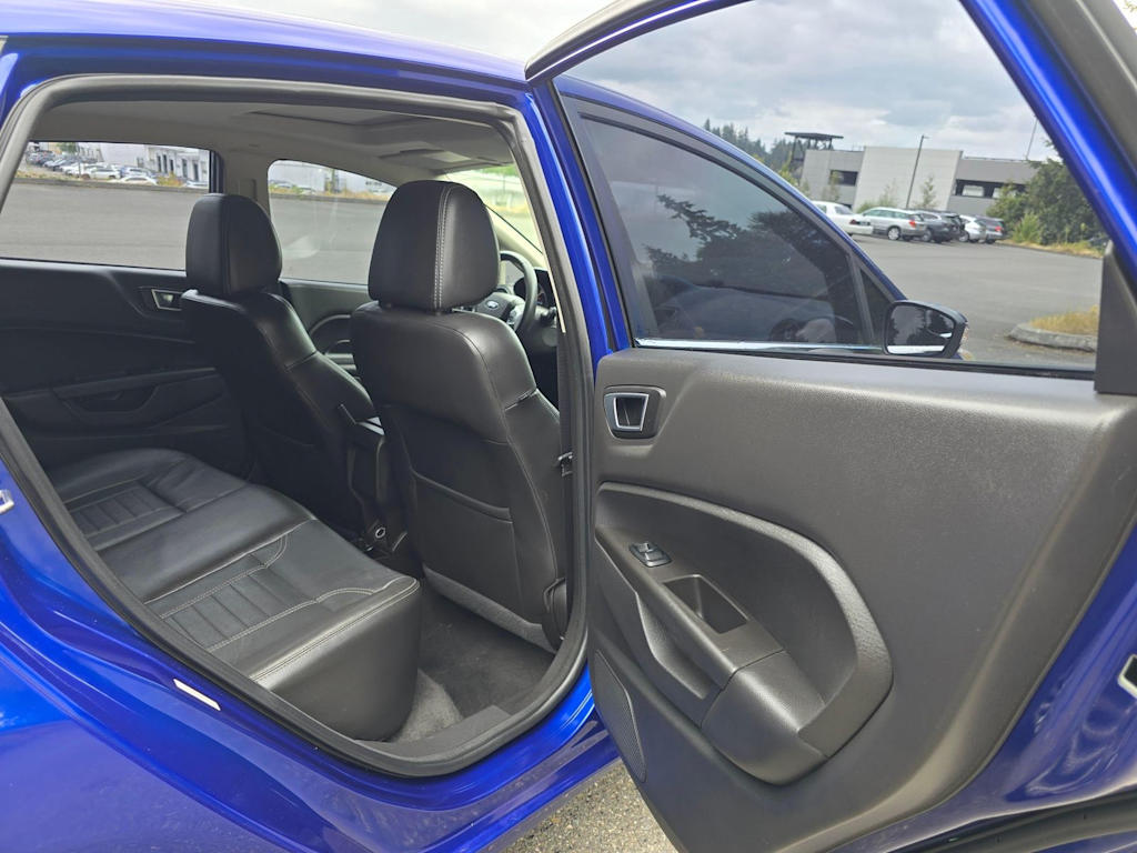 Thumbnail: 2015 Ford Fiesta - 21