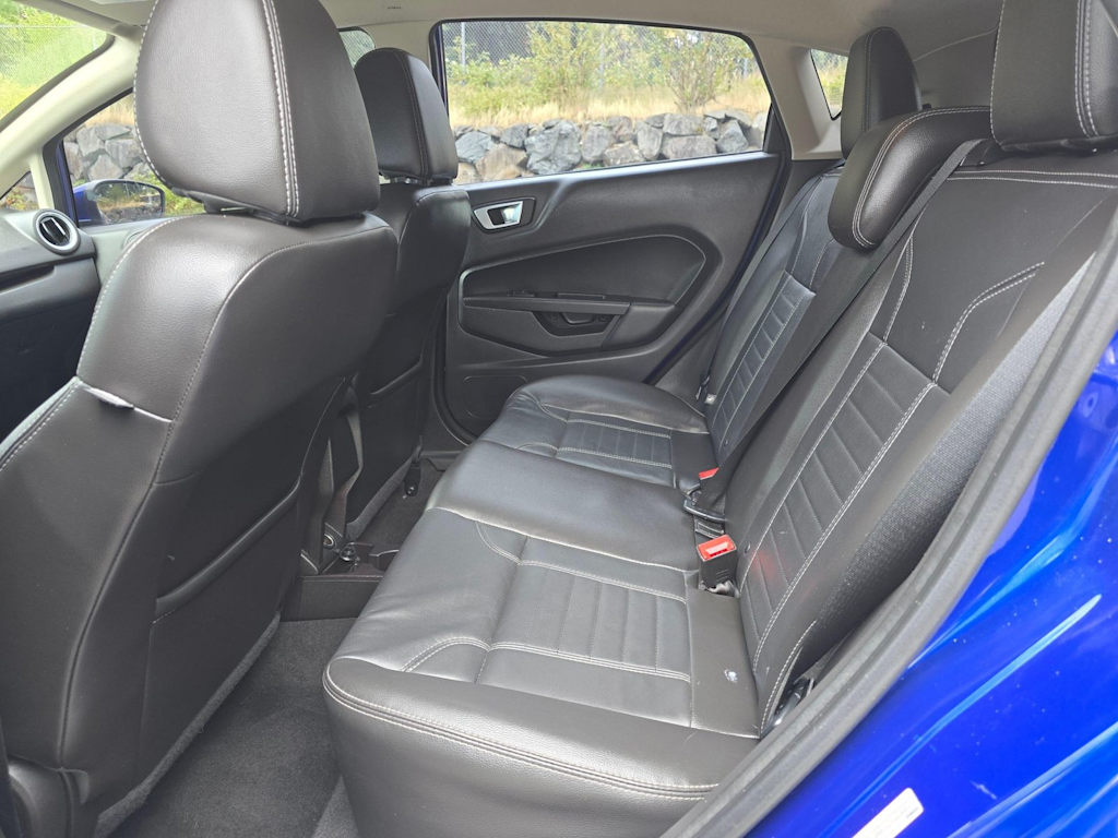 Thumbnail: 2015 Ford Fiesta - 12