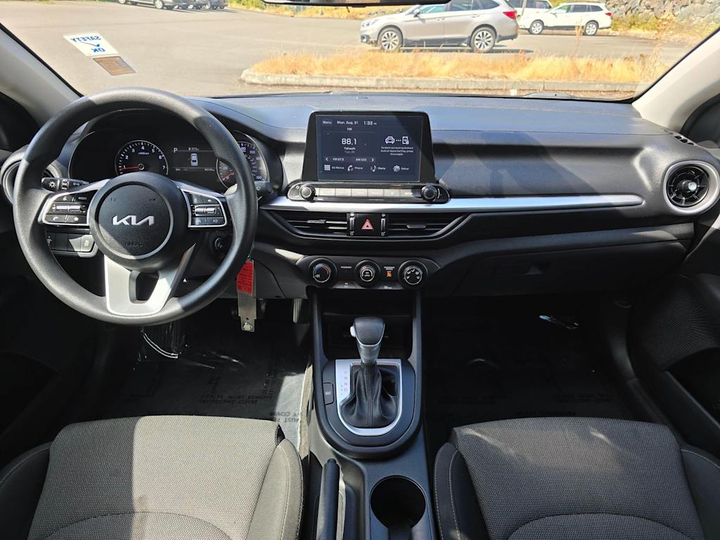 Thumbnail: 2022 Kia Forte - 10