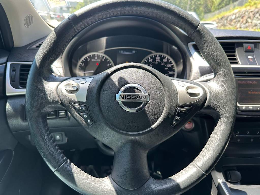 Thumbnail: 2017 Nissan Sentra - 9