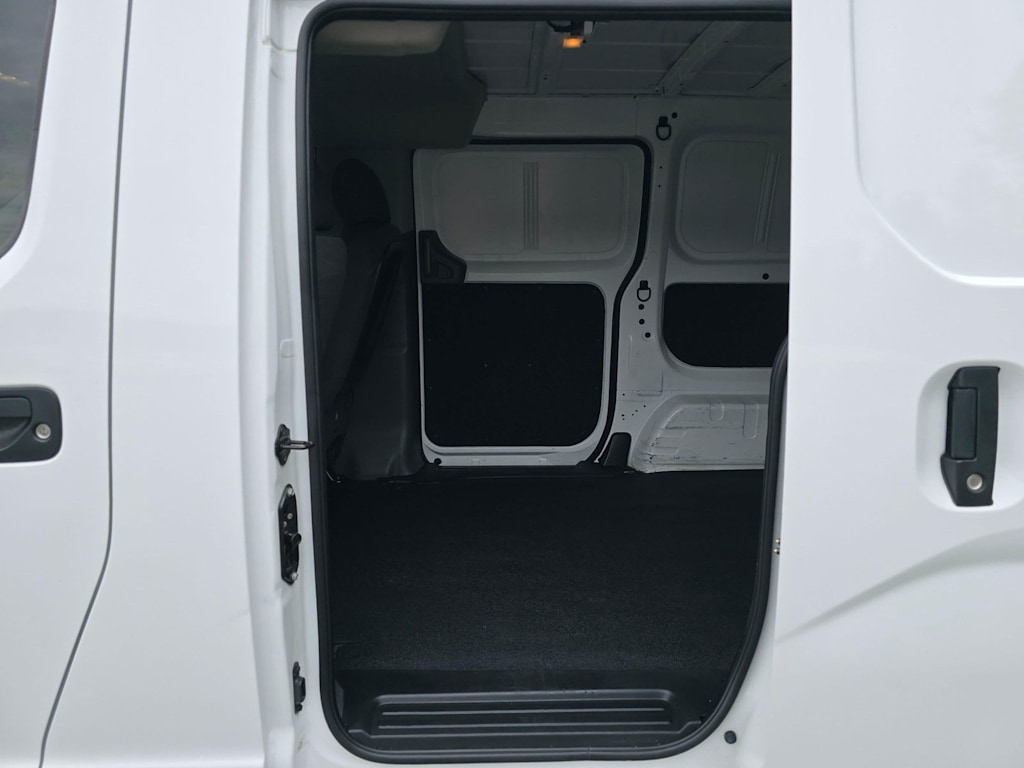 Thumbnail: 2021 Nissan NV200 - 19