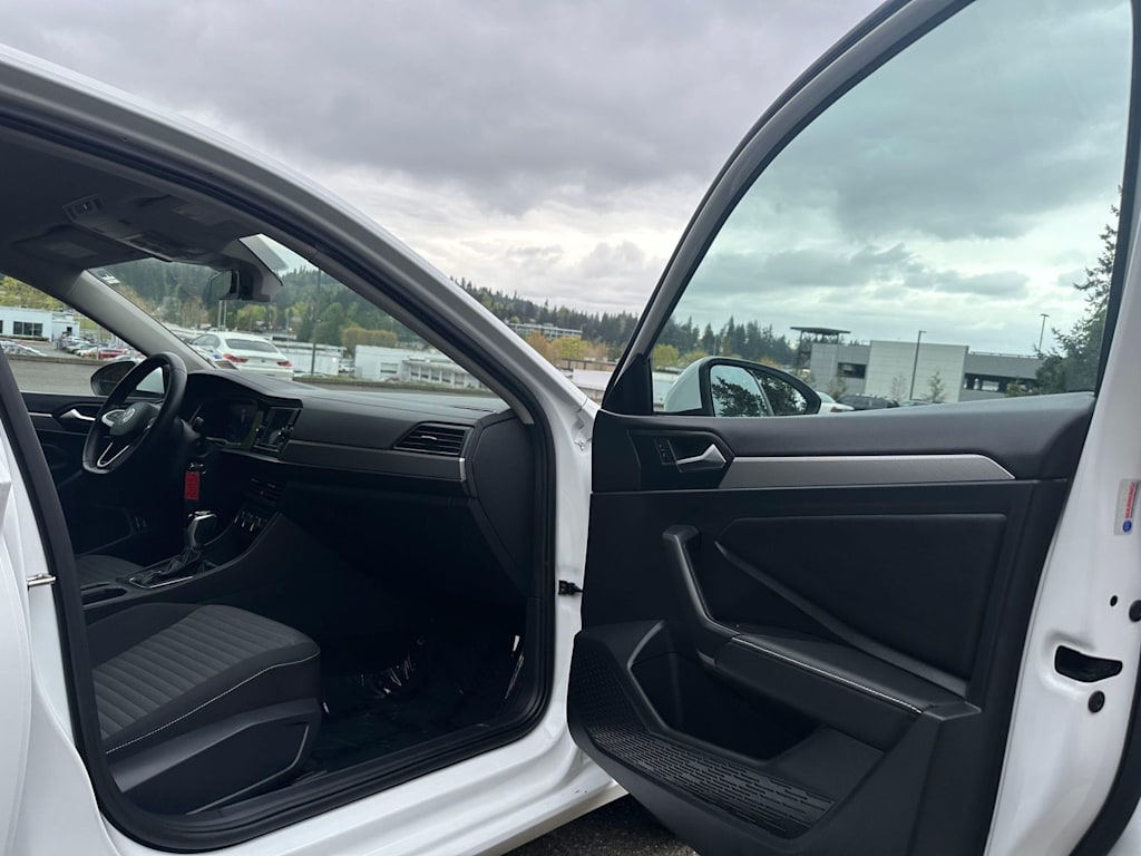 Thumbnail: 2022 Volkswagen Jetta - 24