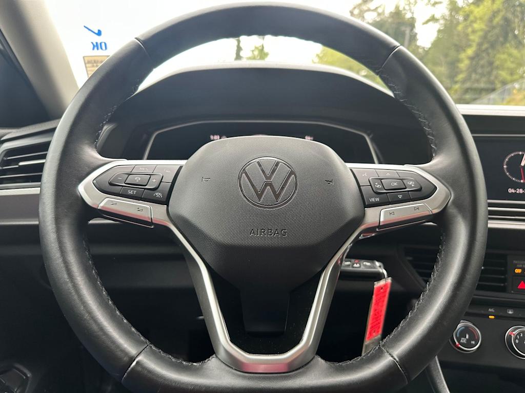 Thumbnail: 2022 Volkswagen Jetta - 14