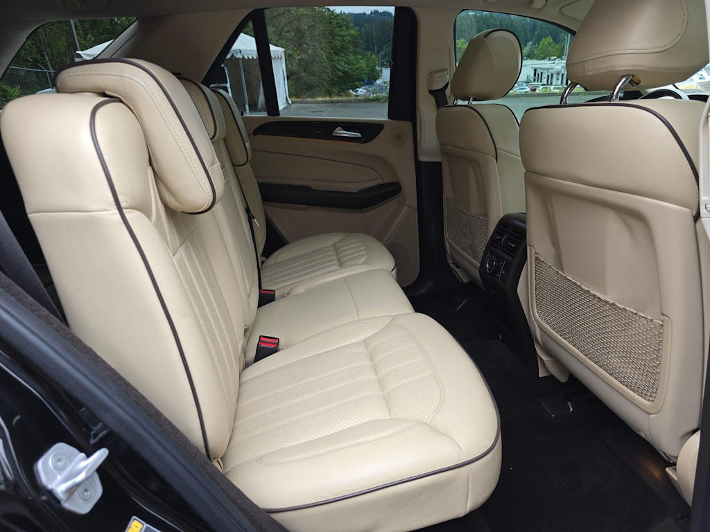 Thumbnail: 2016 Mercedes-Benz GLE - 28