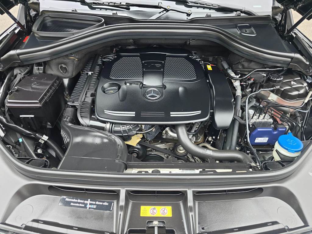Thumbnail: 2016 Mercedes-Benz GLE - 9