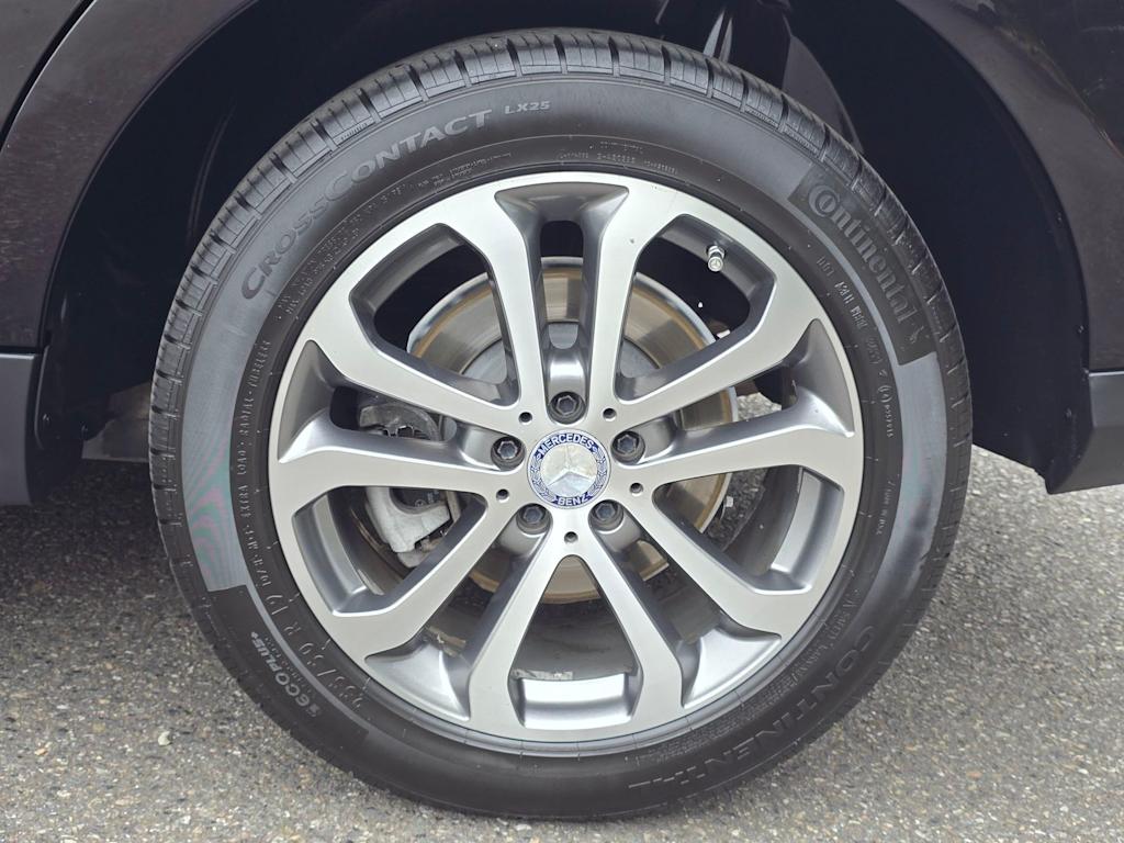 Thumbnail: 2016 Mercedes-Benz GLE - 8