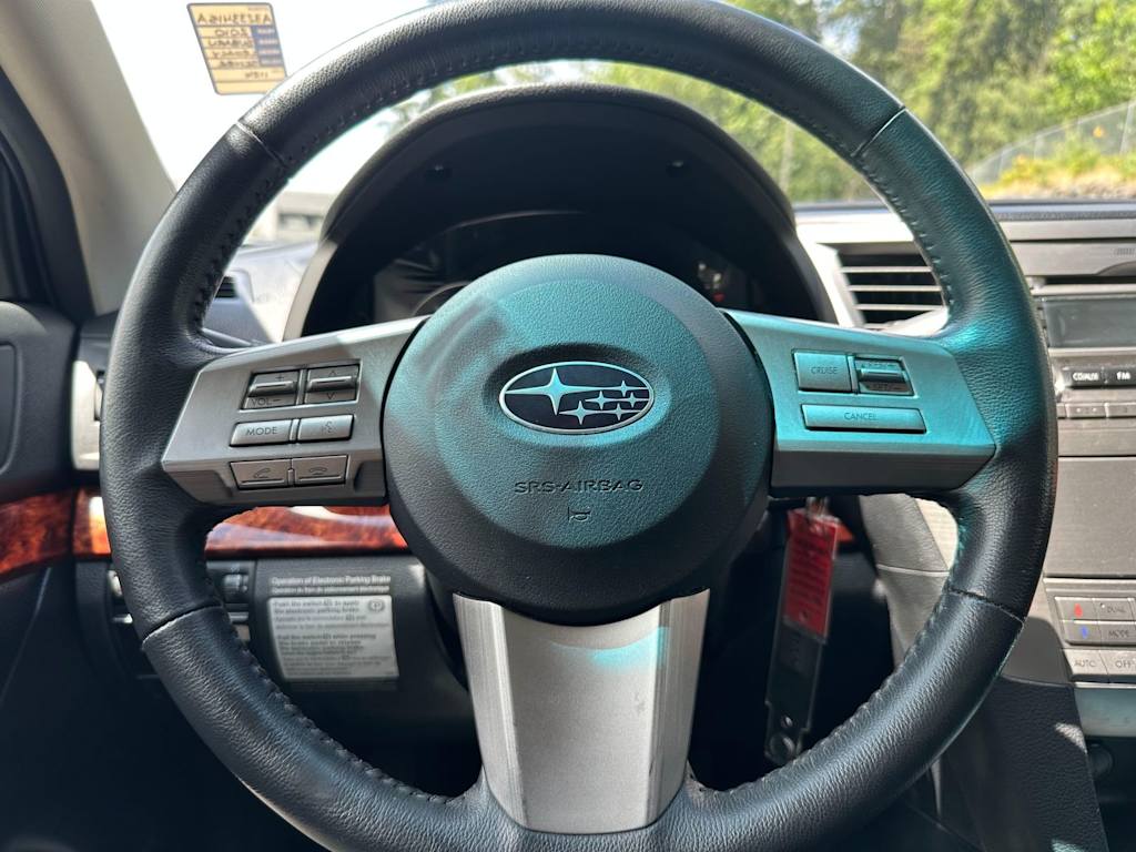 Thumbnail: 2010 Subaru Legacy - 14