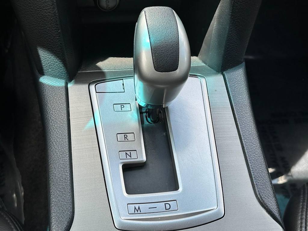 Thumbnail: 2010 Subaru Legacy - 16
