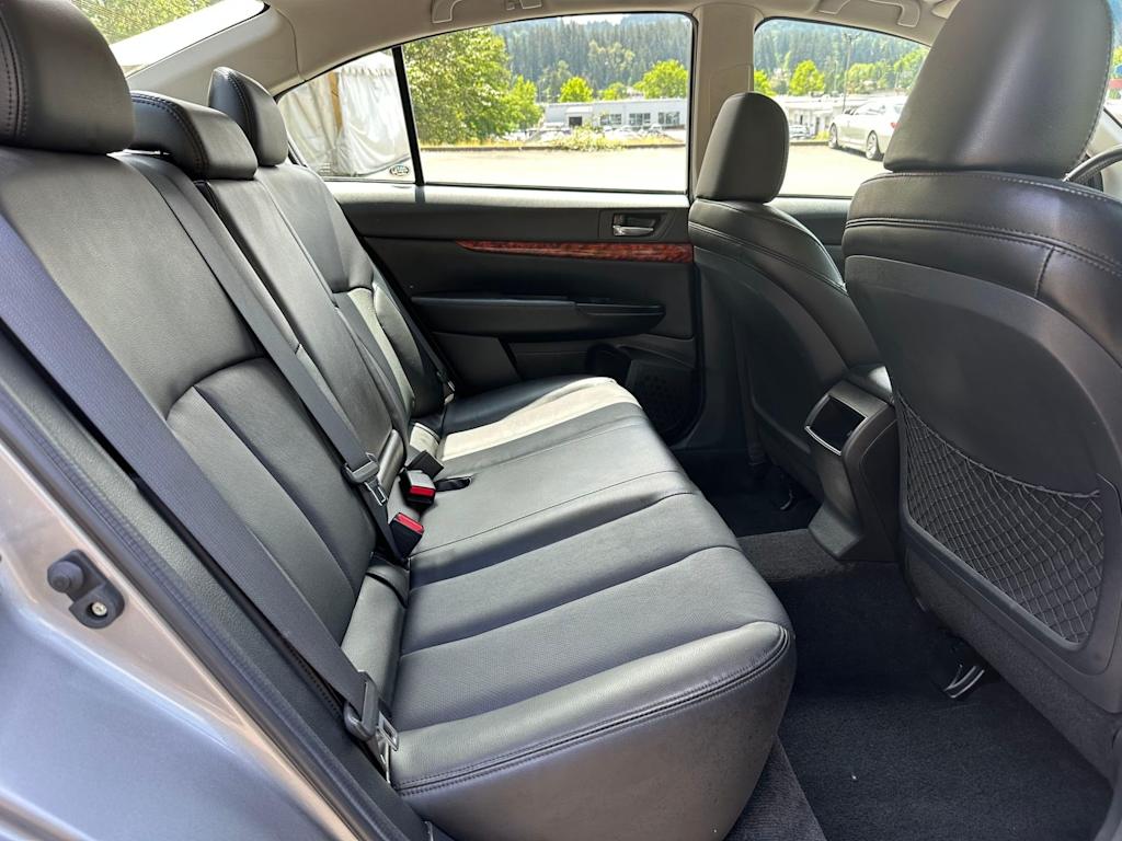 Thumbnail: 2010 Subaru Legacy - 22