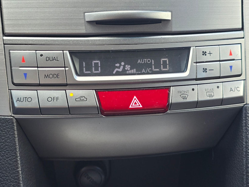Thumbnail: 2014 Subaru Legacy - 22