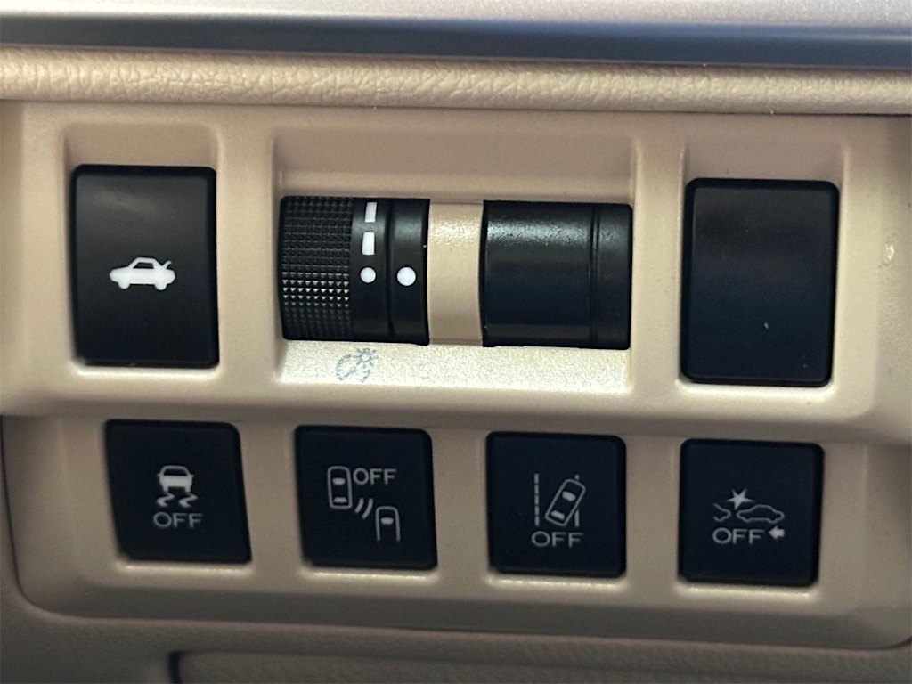 Thumbnail: 2018 Subaru Legacy - 24