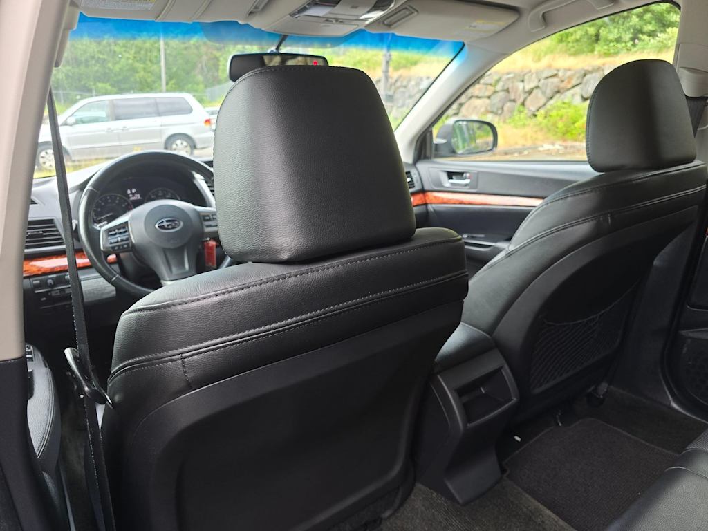 Thumbnail: 2012 Subaru Outback - 10