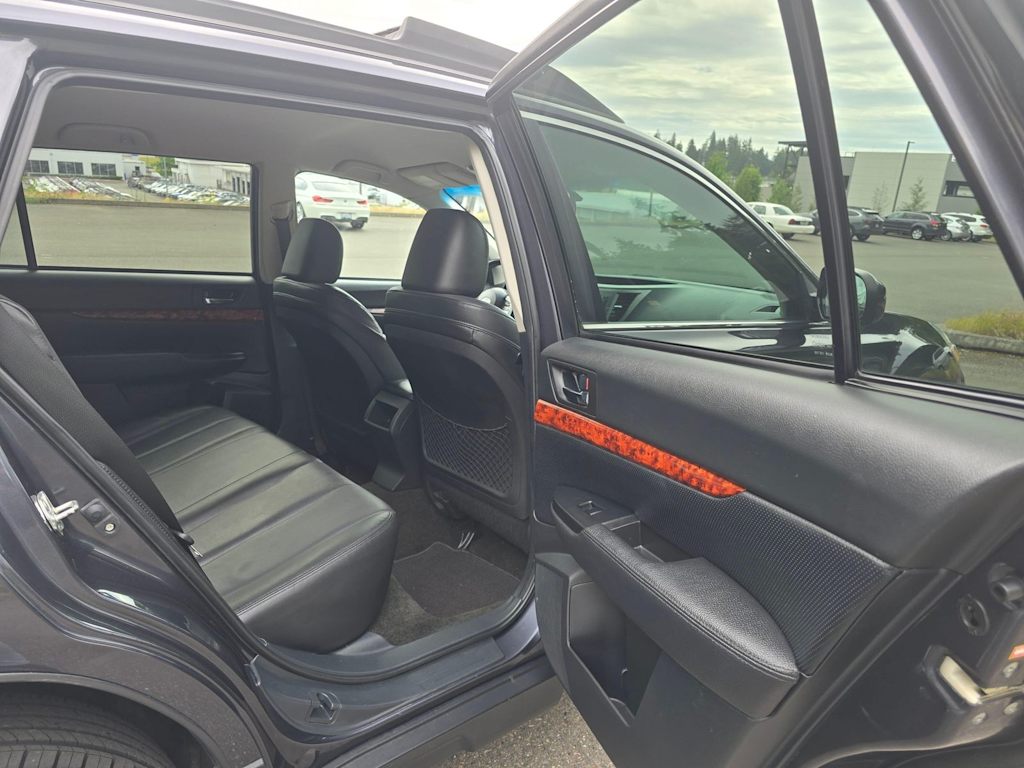 Thumbnail: 2012 Subaru Outback - 11