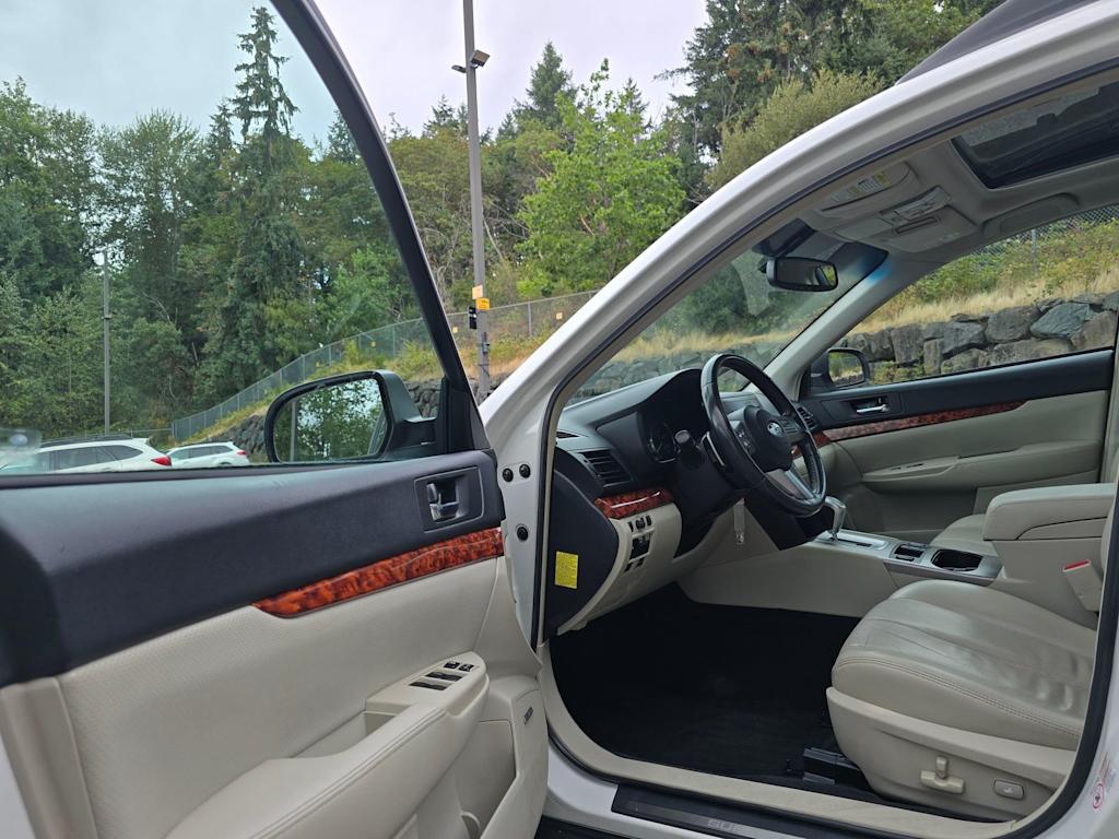 Thumbnail: 2011 Subaru Outback - 15