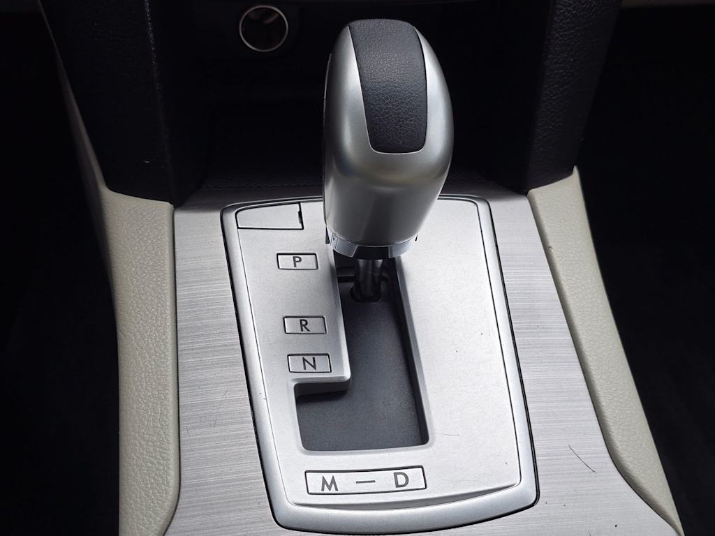 Thumbnail: 2011 Subaru Outback - 17