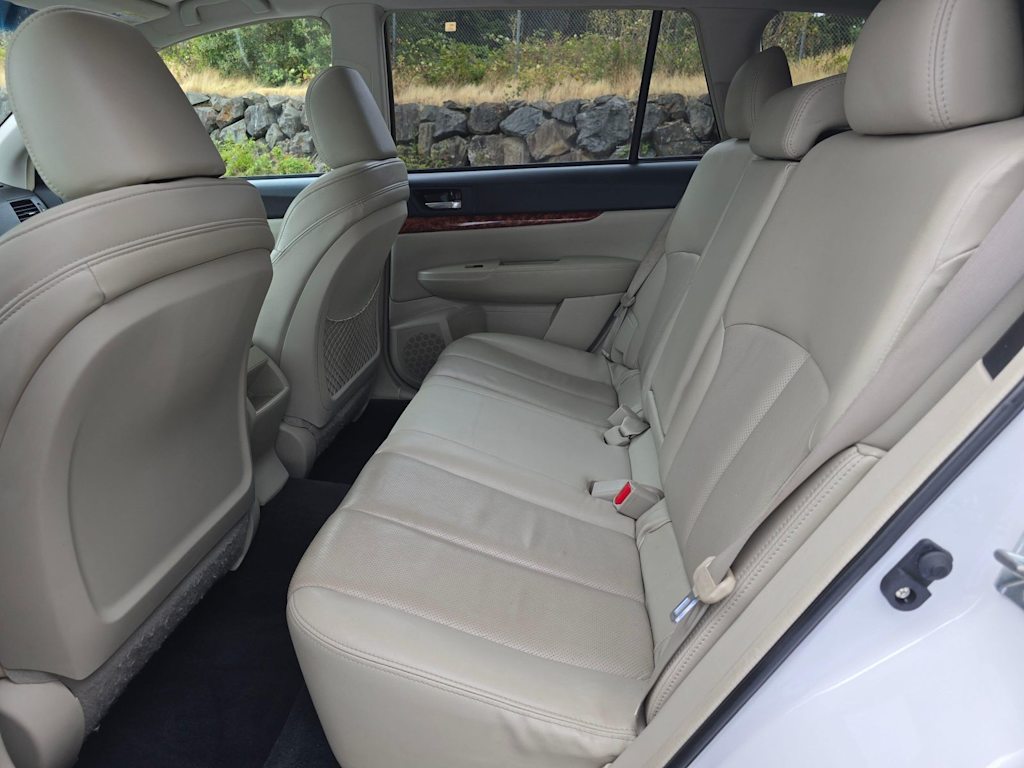 Thumbnail: 2011 Subaru Outback - 13
