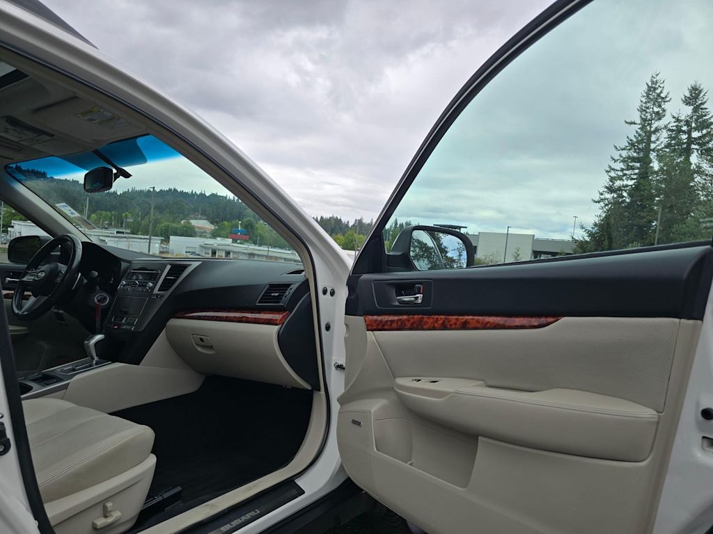 Thumbnail: 2011 Subaru Outback - 30