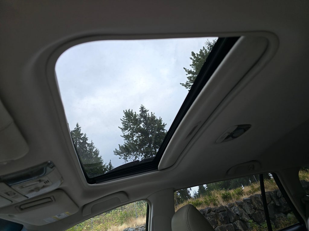 Thumbnail: 2011 Subaru Outback - 26
