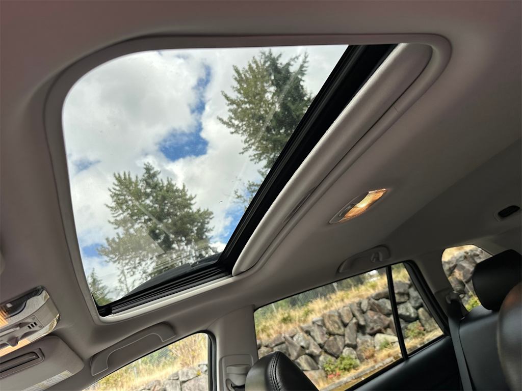 Thumbnail: 2012 Subaru Outback - 21