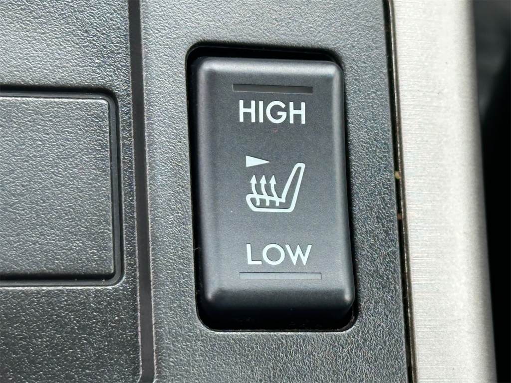Thumbnail: 2012 Subaru Outback - 23