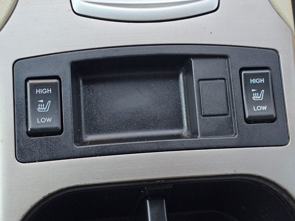 Thumbnail: 2013 Subaru Outback - 23