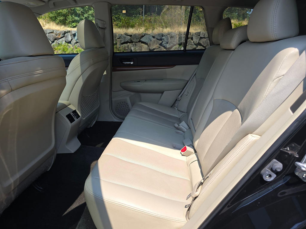 Thumbnail: 2013 Subaru Outback - 12