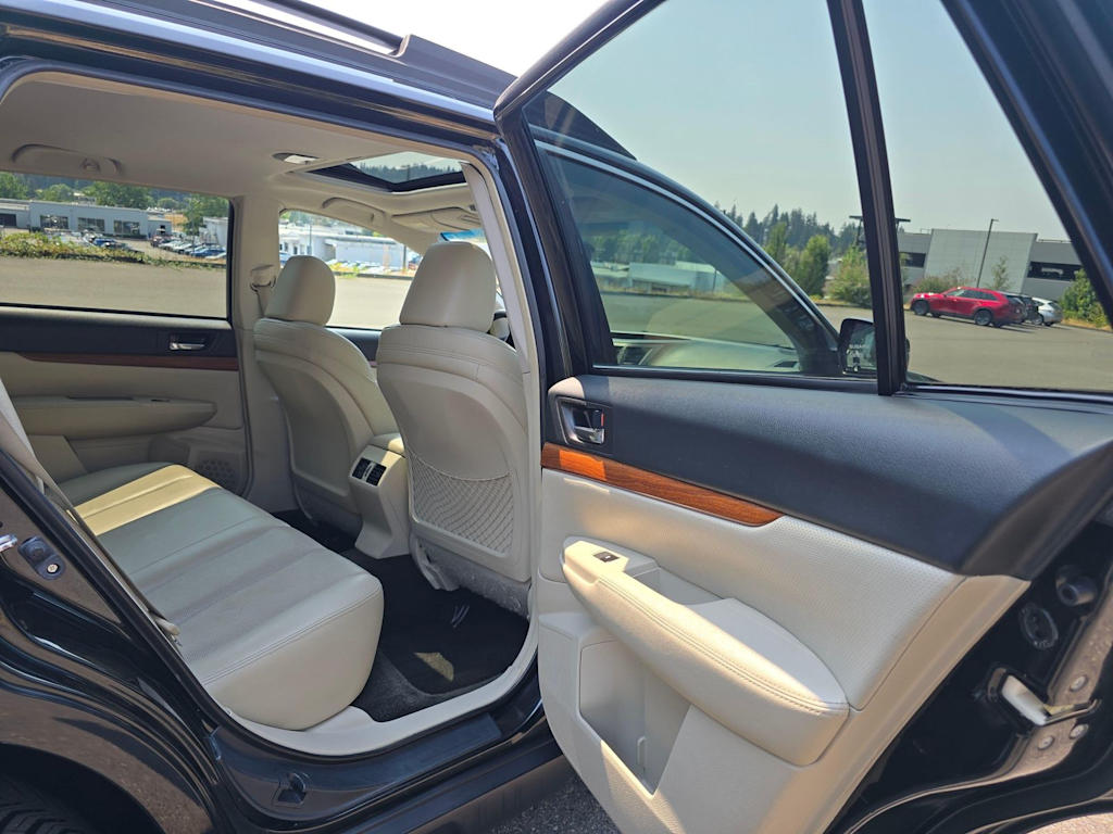 Thumbnail: 2013 Subaru Outback - 30