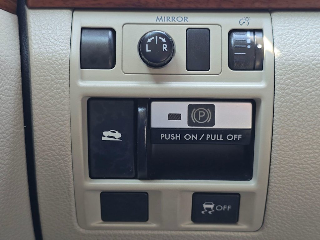 Thumbnail: 2013 Subaru Outback - 24