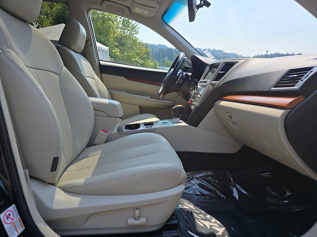 Thumbnail: 2013 Subaru Outback - 11