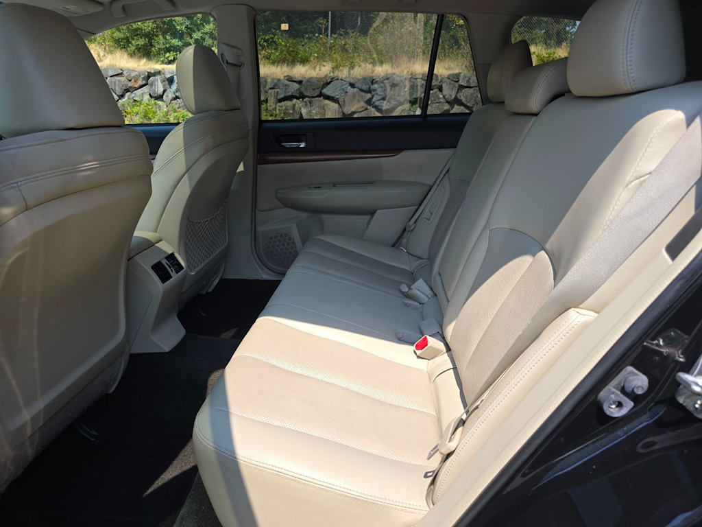 Thumbnail: 2013 Subaru Outback - 12