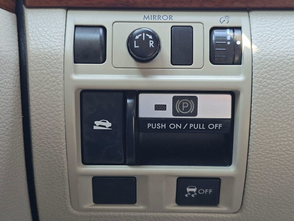 Thumbnail: 2013 Subaru Outback - 24