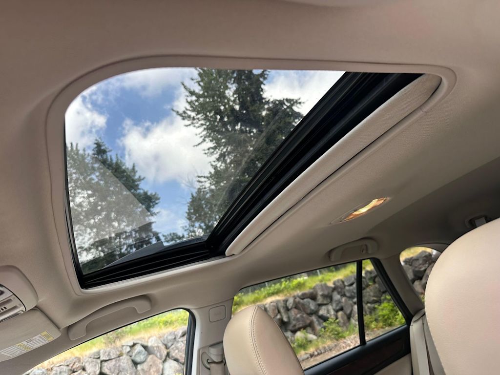 Thumbnail: 2016 Subaru Outback - 24