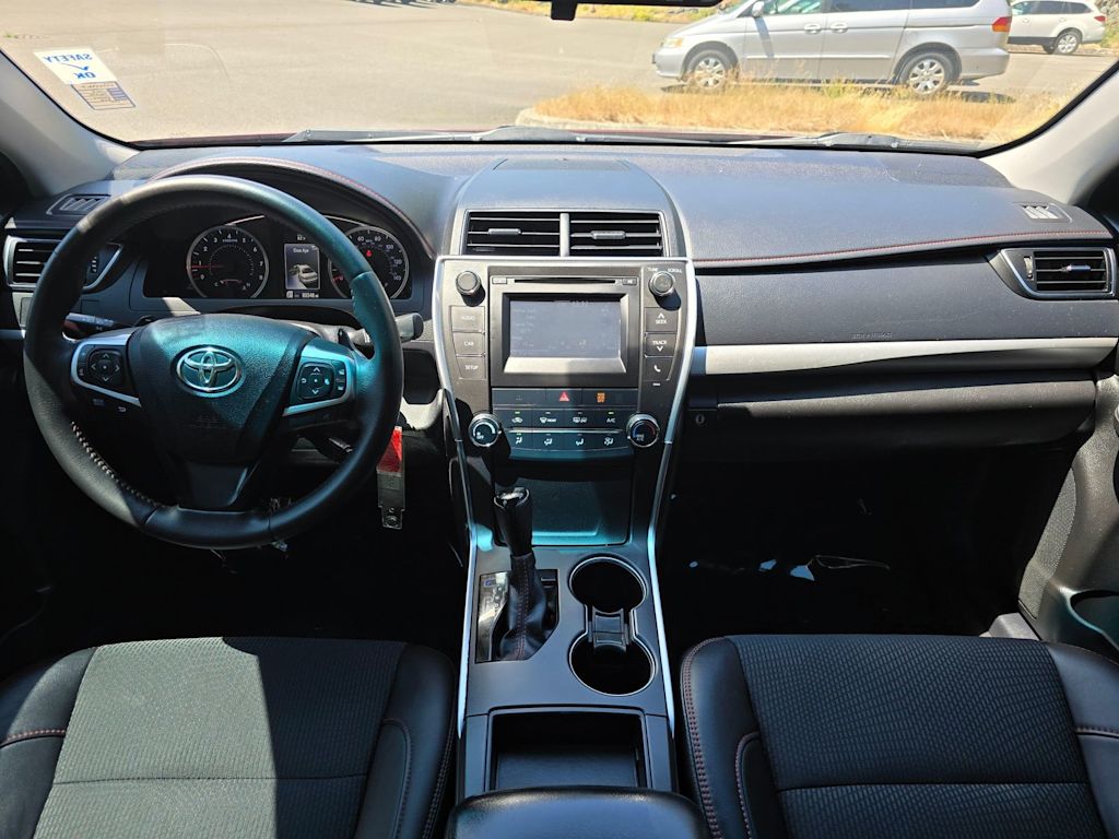 Thumbnail: 2017 Toyota Camry - 10