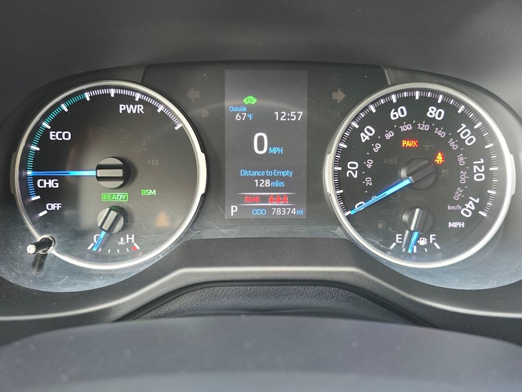 Thumbnail: 2021 Toyota RAV4 - 17